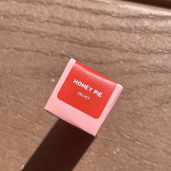 Colourpop Lux Liquid Lipstick - Picture 3 of 3